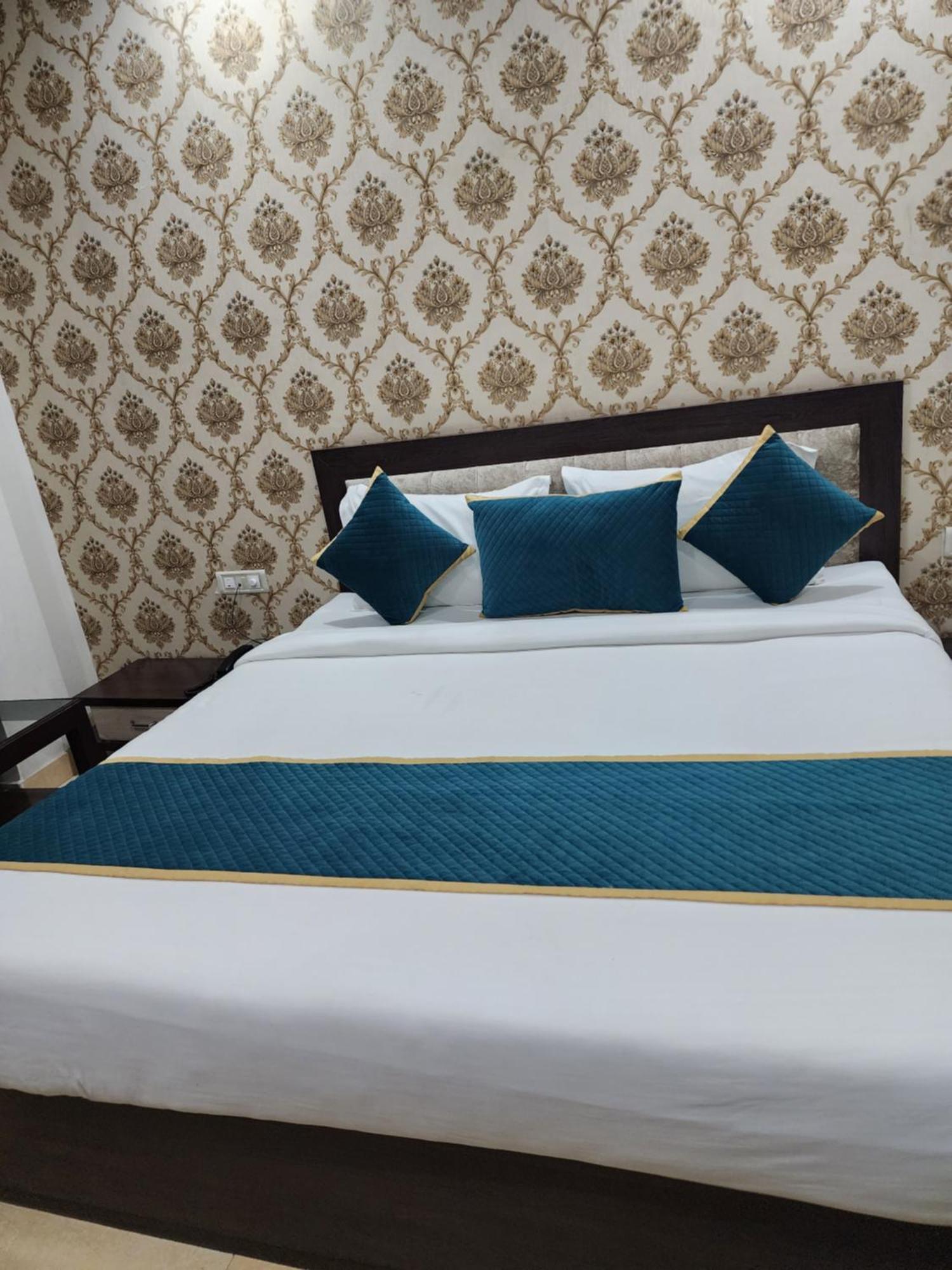 Vk Hotels & Resorts Амритсар Екстериор снимка